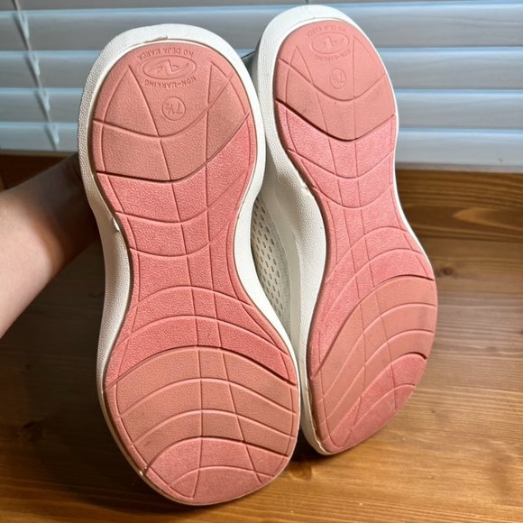 Athletic Works Women's Lifestyle Jogger Sneakers Size 7.5 NWT - Picture 9 of 10